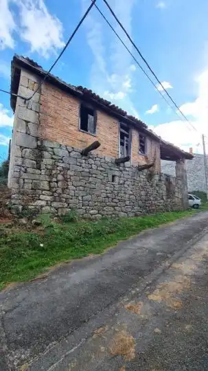 Haus zum Verkauf in Nogueira de Ramuín