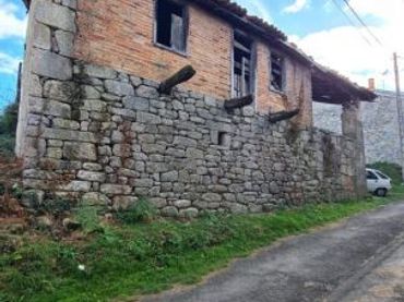 Casa en venda a Nogueira de Ramuín