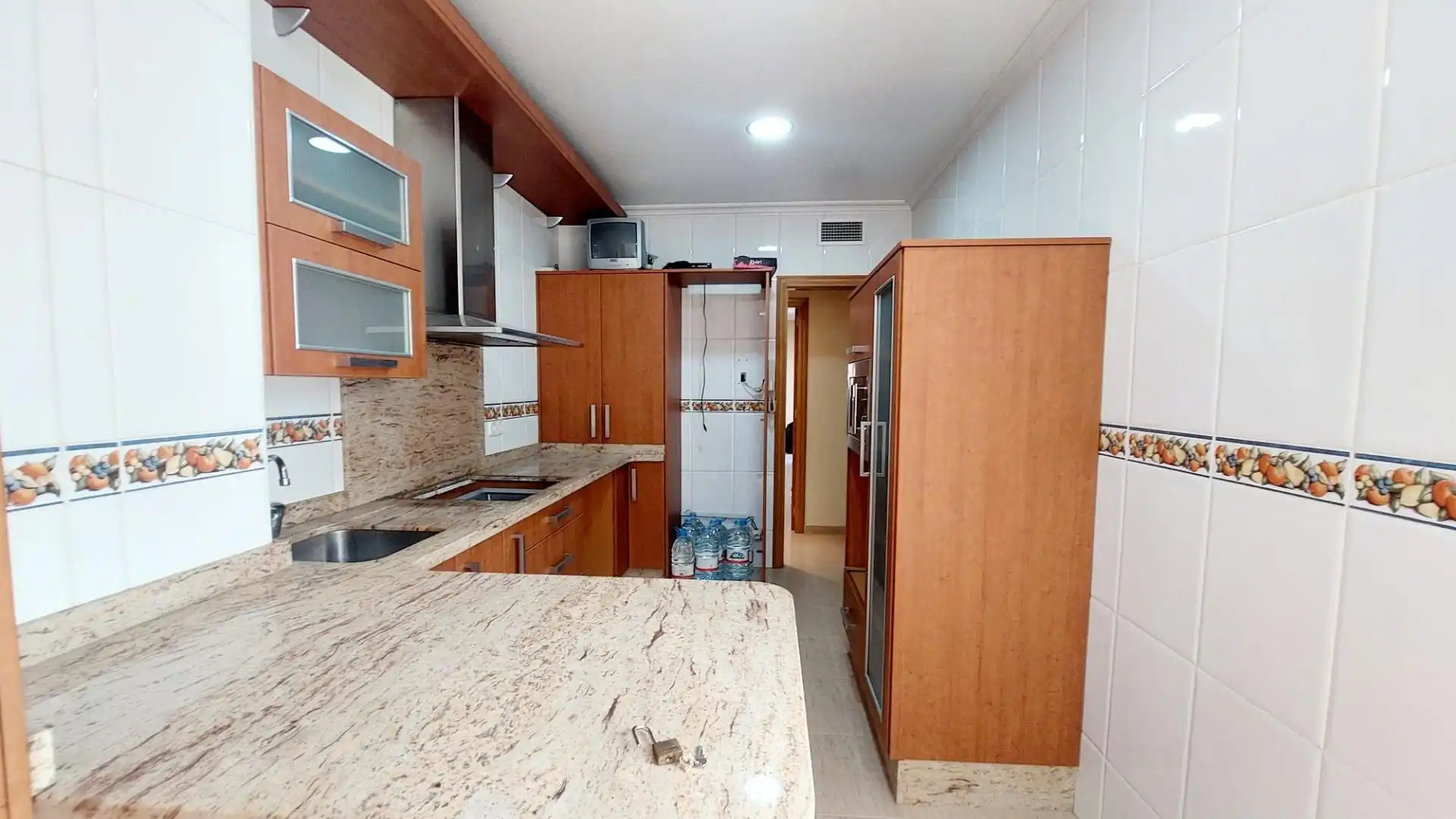 Kitchen of Flat for sale in Murcia  with Storage room and Balcony