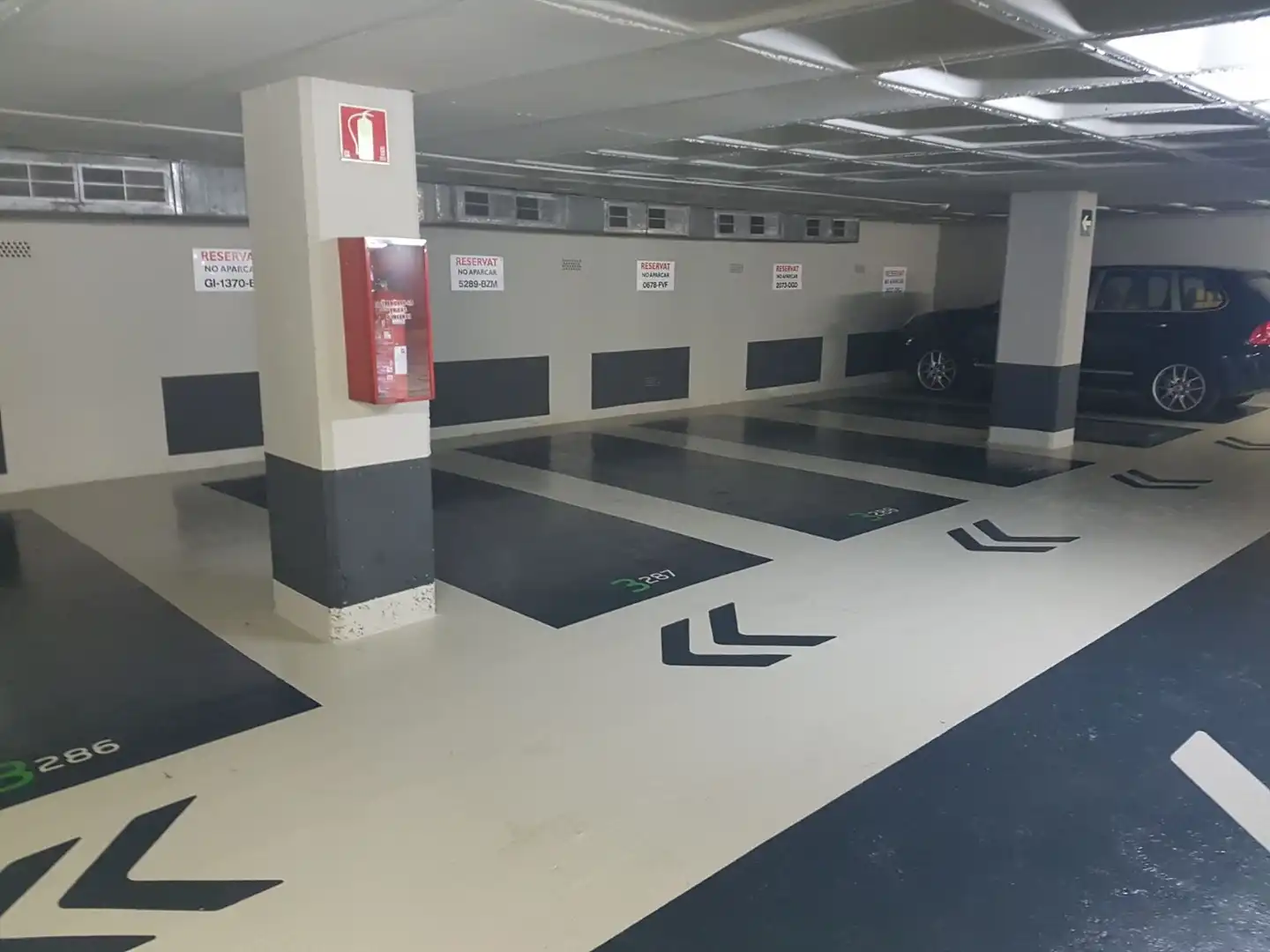 Parking of Garage for rent in Girona