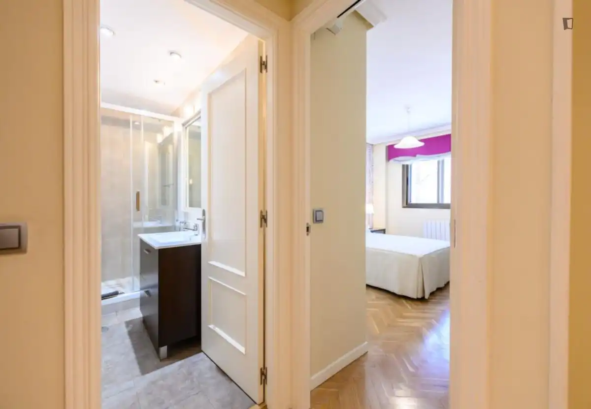 Bedroom of Apartments for rent in Madrid  with Air Conditioner, Heating and Furnished