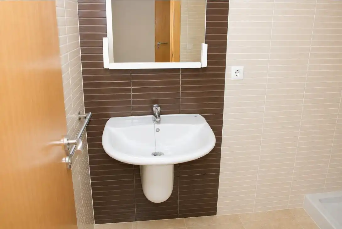 Baño de Dúplex de alquiler en Beniarjó con Terraza y Amueblado
