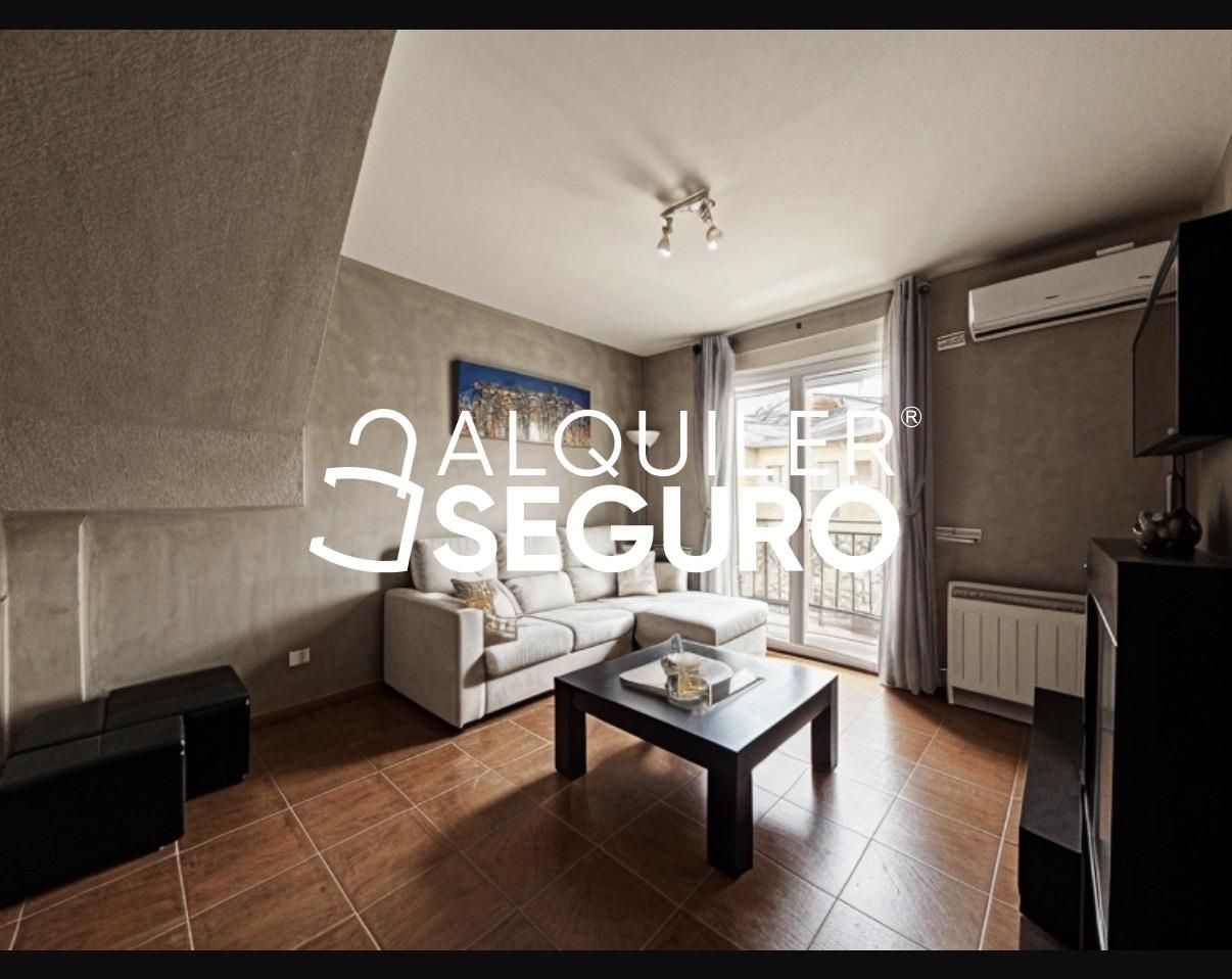 Living room of Flat for rent in Colmenarejo  with Air Conditioner, Heating and Furnished