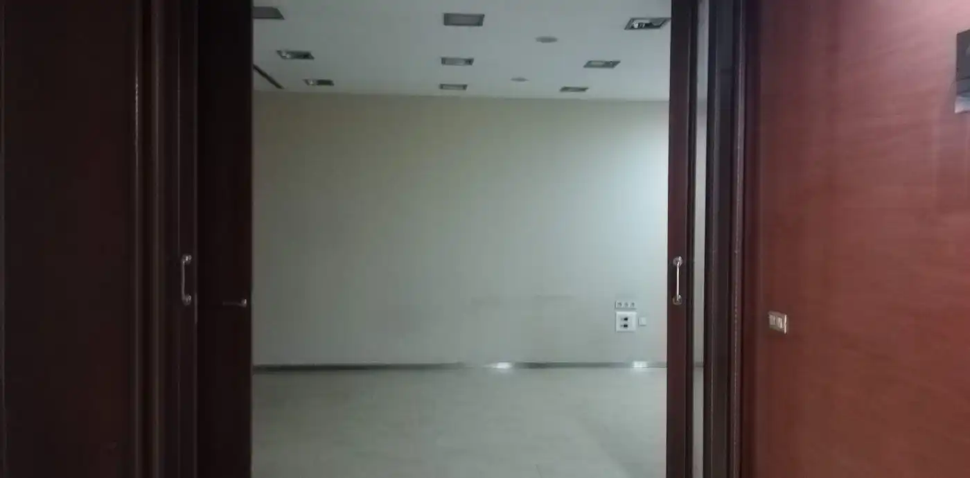 Office for sale in Murcia  with Air Conditioner