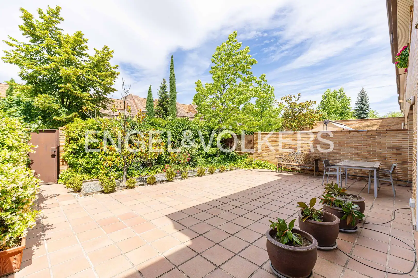 Terrace of Houses for sale in Las Rozas de Madrid  with Heating, Private garden and Parquet flooring