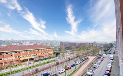 Vista exterior de Pis en venda en Santander