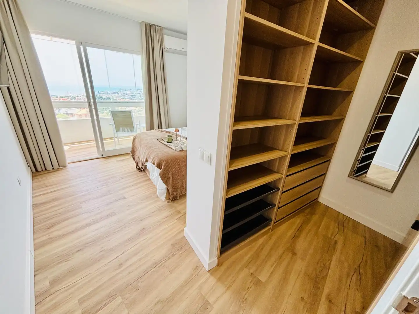 Dormitori de Apartament en venda en Fuengirola amb Aire condicionat, Calefacció i Terrassa