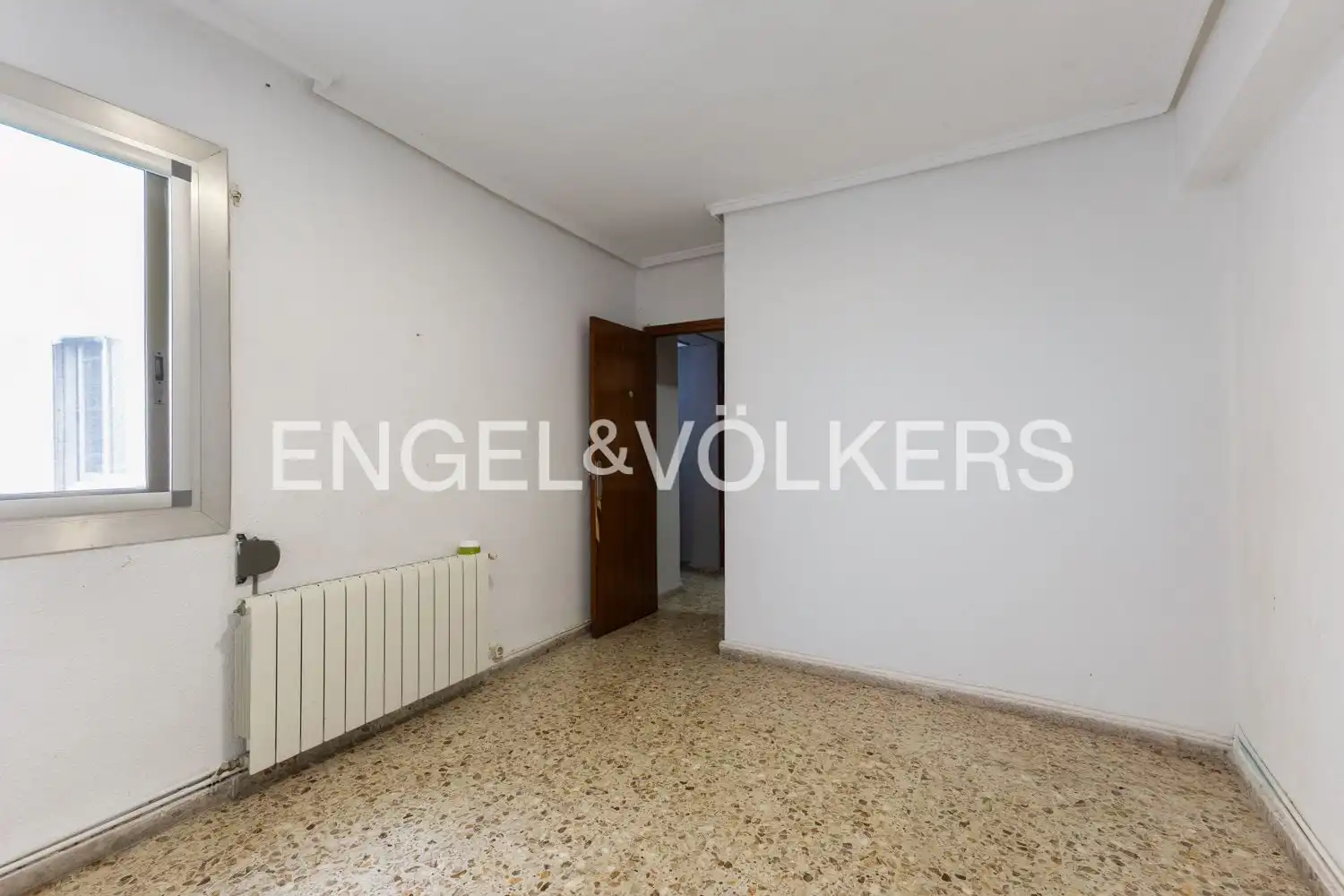 Piso en venta en Valencia con Calefacción y Balcón