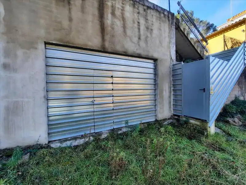 Vista exterior de Casa o xalet en venda en Castellar del Vallès