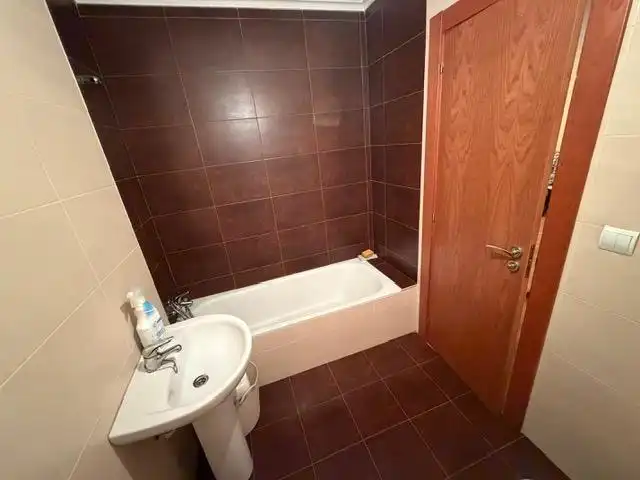 Baño de Apartamento en venta en Onzonilla con Calefacción y Parquet