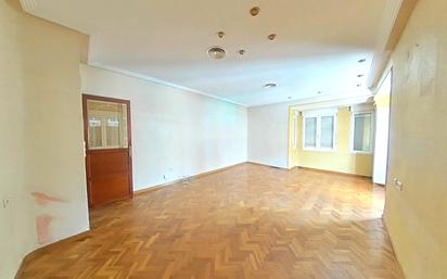 Sala d'estar de Pis en venda en Cartagena amb Parquet