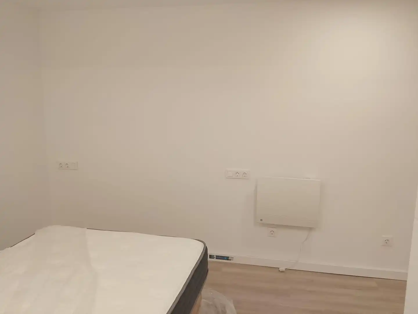 Bedroom of Flat for rent in Oviedo   with Heating, Terrace and Furnished
