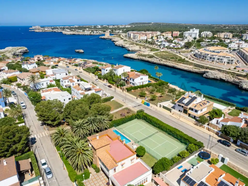 Vista exterior de Casa o xalet en venda en Ciutadella de Menorca