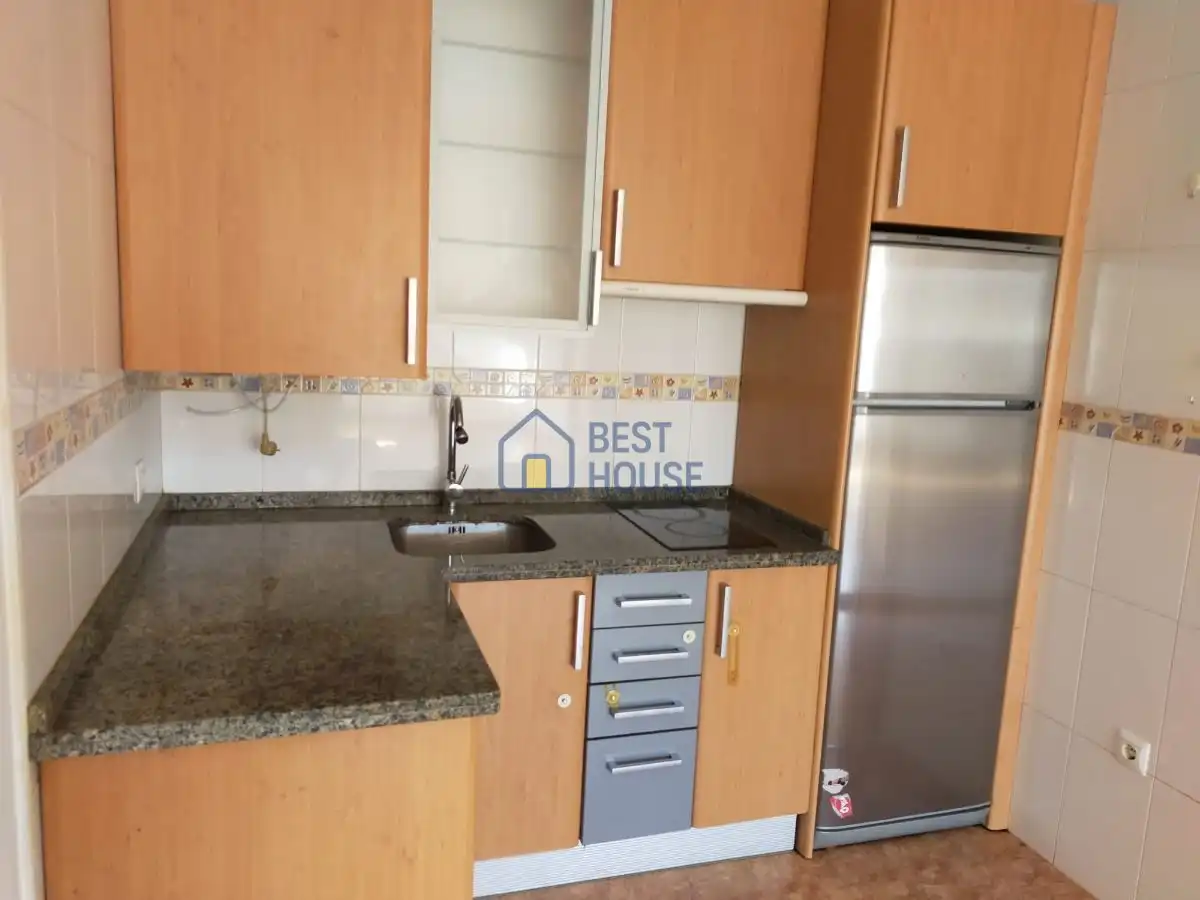 Küche von Wohnung zum Verkauf in León Capital  mit Heizung, Terrasse und Abstellraum