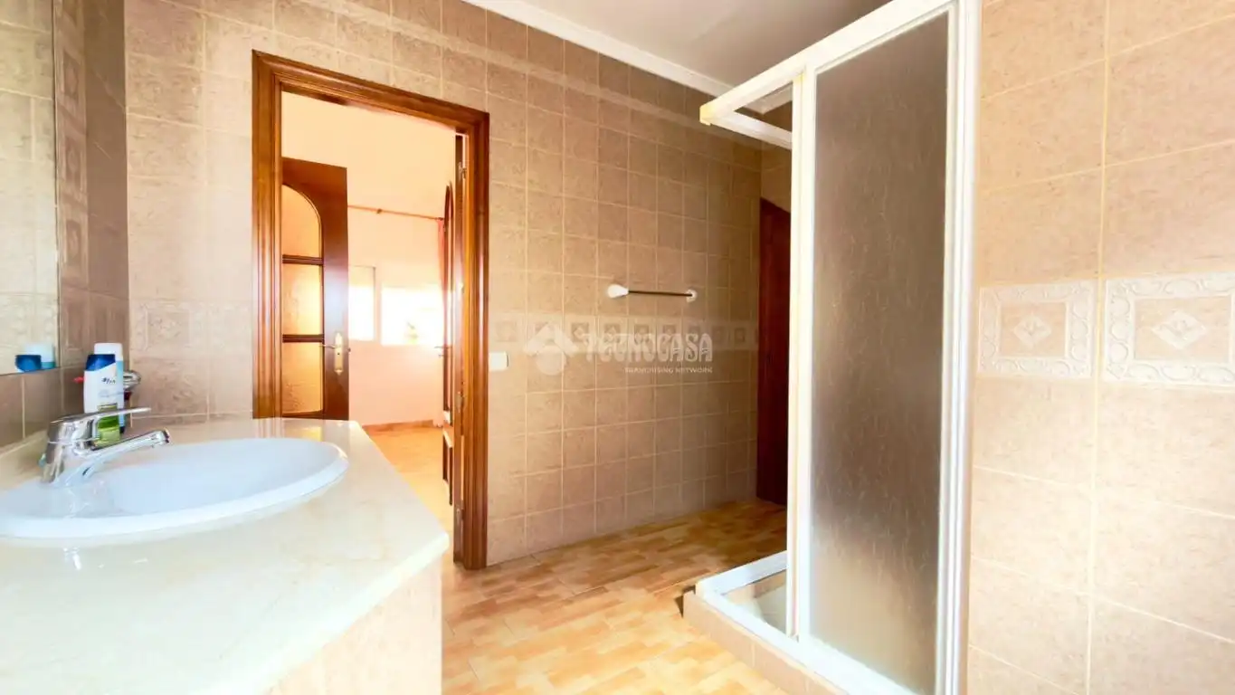 Casa con terraza en venta en San Enrique - Guadiaro -  Pueblo Nuevo, imagen 12