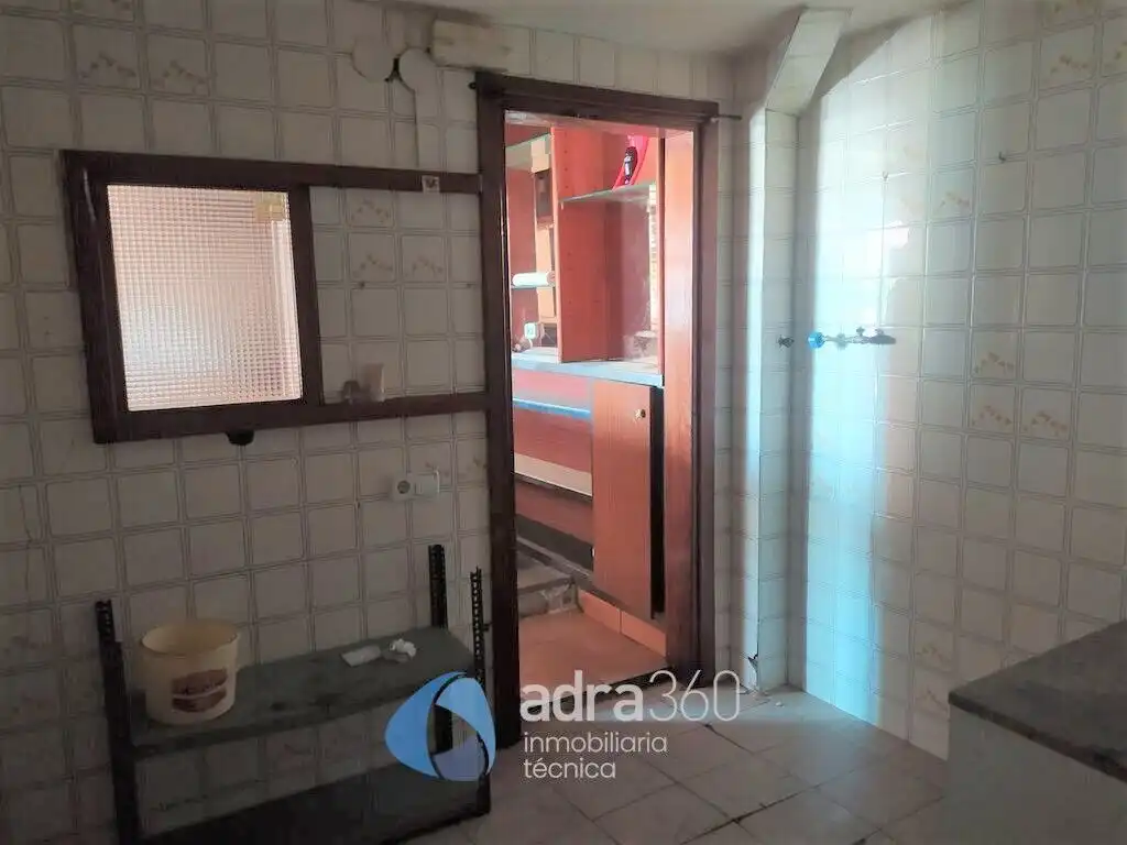 Business premises for sale in Ingenieros Pino y Amorena, imagen 15