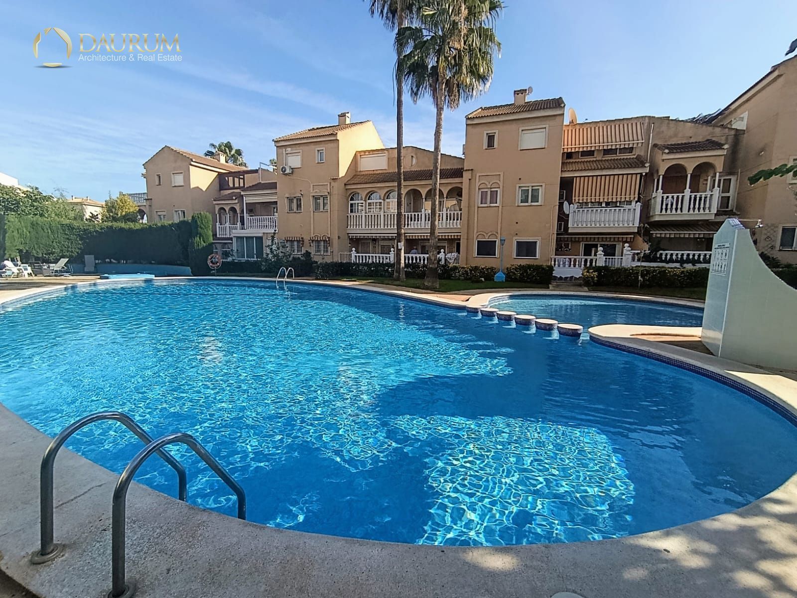 Piscina de Dúplex en venta en L'Alfàs del Pi con Aire acondicionado, Calefacción y Terraza