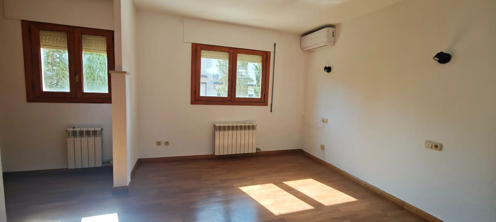 Habitación de Casa adosada de alquiler en Calvià con Aire acondicionado, Calefacción y Jardín privado