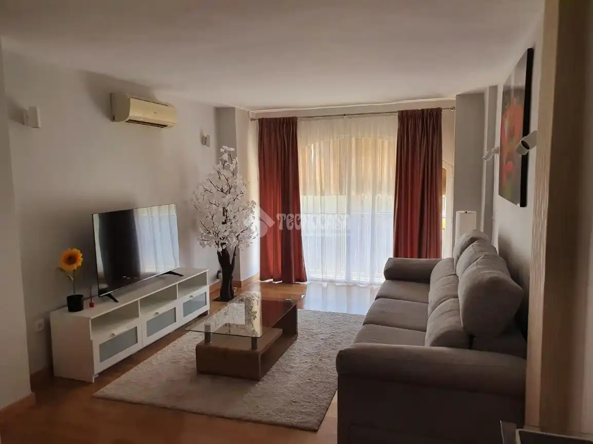 Sala d'estar de Pis en venda en Armilla amb Aire condicionat i Balcó