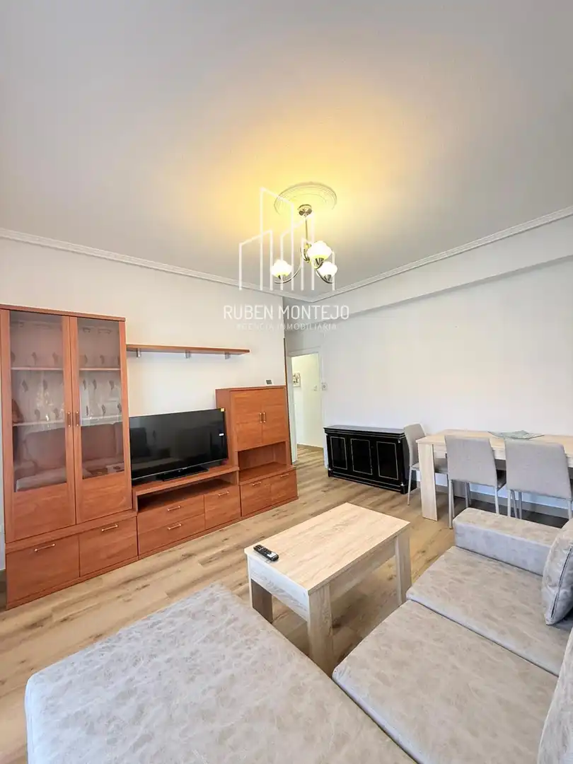 Living room of Flat for rent in Salamanca  with Heating, Storage room and Furnished