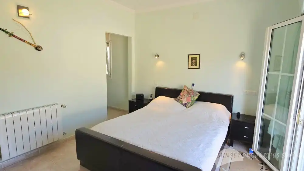 Bedroom of Houses for sale in Cómpeta  with Air Conditioner, Private garden and Swimming Pool