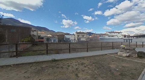 Terrenys urbanitzats dins el poble amb totes les infraestructures a punt gas, llum, aigua, fibra òptica i clavegueram acabades a L