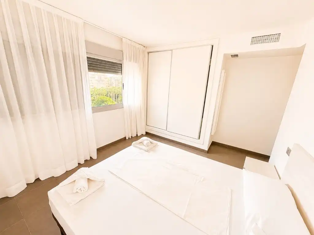 Dormitori de Apartament en venda en La Manga del Mar Menor amb Aire condicionat, Calefacció i Terrassa