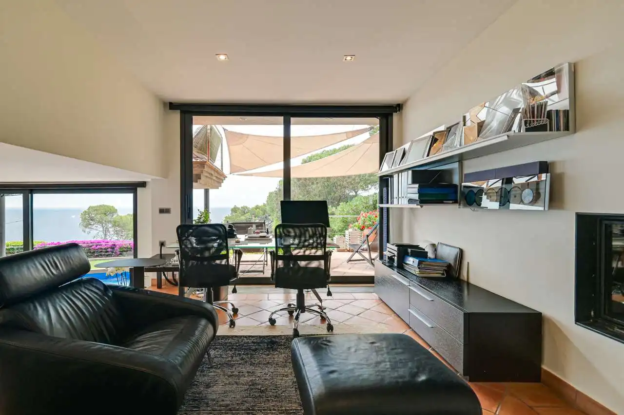 Sala de estar de Casa o chalet en venta en Palafrugell con Aire acondicionado, Calefacción y Jardín privado