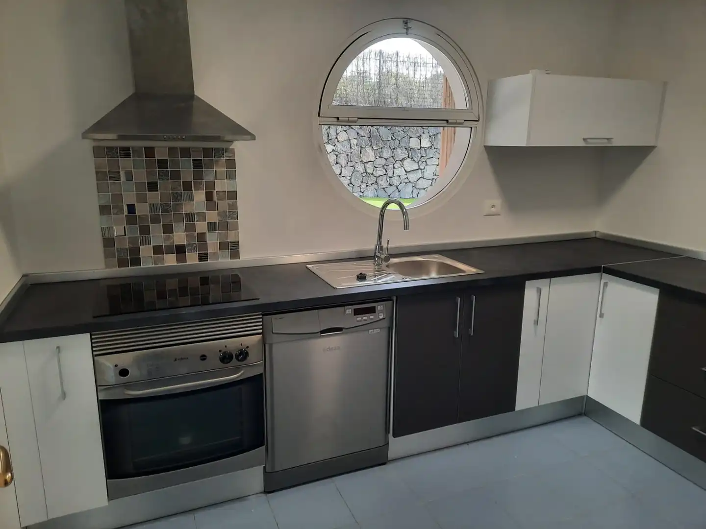 Piso en venta en Calle Juan Sebastian Elcano, 49, Radazul