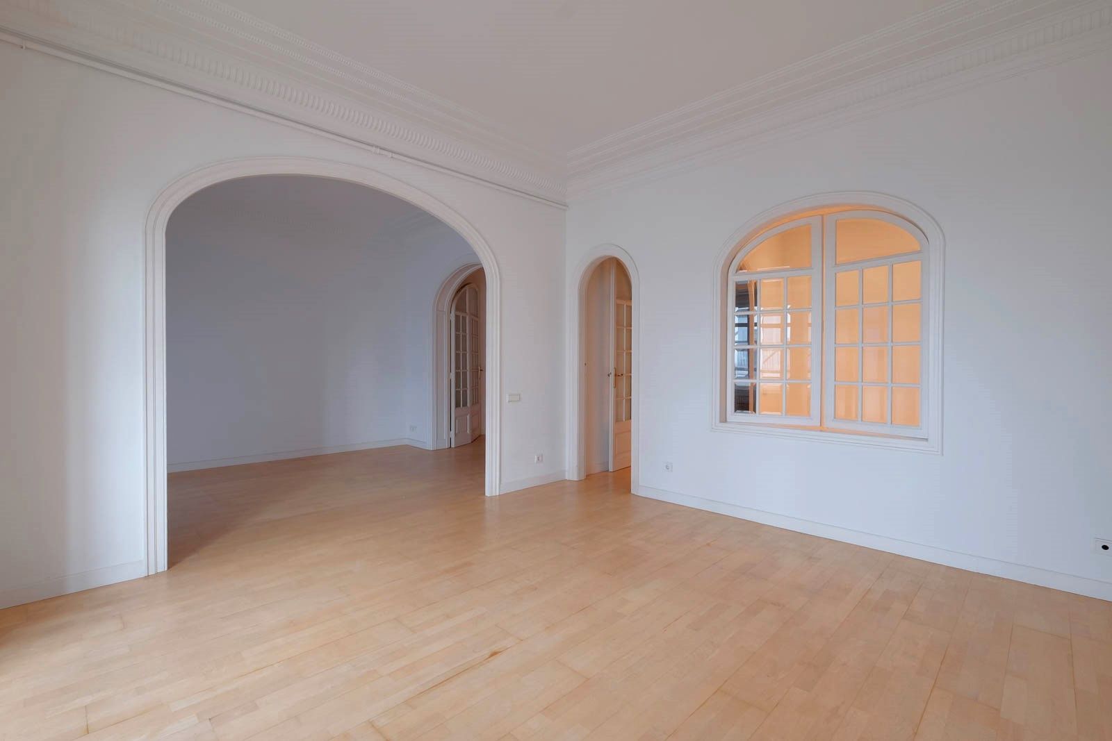 Piso en venta en  Barcelona Capital con Aire acondicionado, Calefacción y Horno