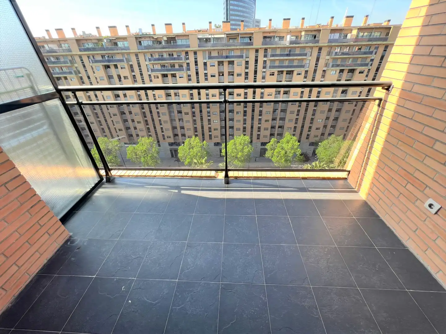 Balcony of Flat for rent in Valencia  with Air Conditioner, Oven and Washing machine