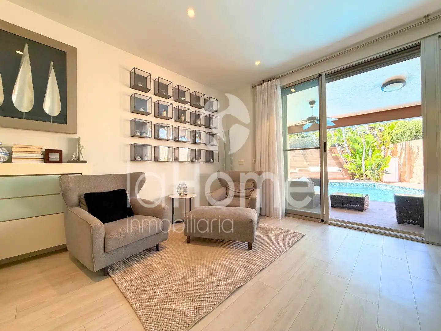 Sala de estar de Casa o chalet en venta en Paterna con Aire acondicionado, Calefacción y Jardín privado
