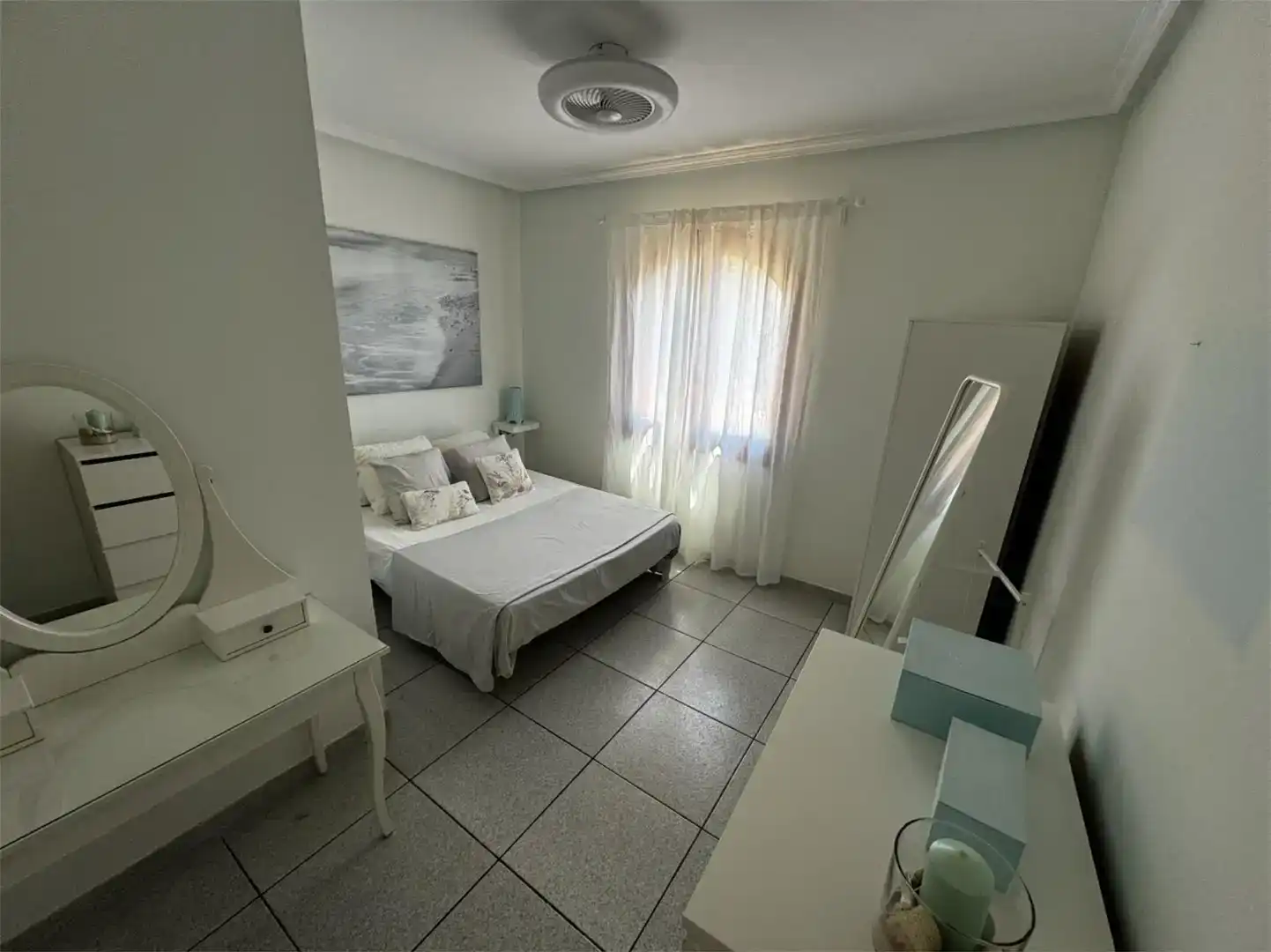 Dormitori de Casa o xalet de lloguer en Cartagena amb Aire condicionat, Jardí privat i Moblat
