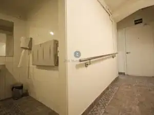 Geschaftsraum zur Miete in Carrer de Londres, L'Antiga Esquerra de l'Eixample