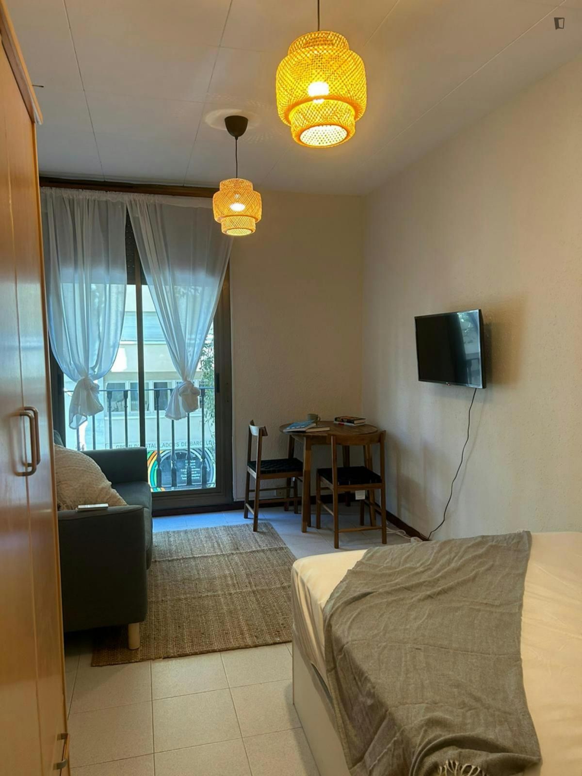 Living room of Study to rent in  Barcelona Capital  with Heating, Furnished and Washing machine