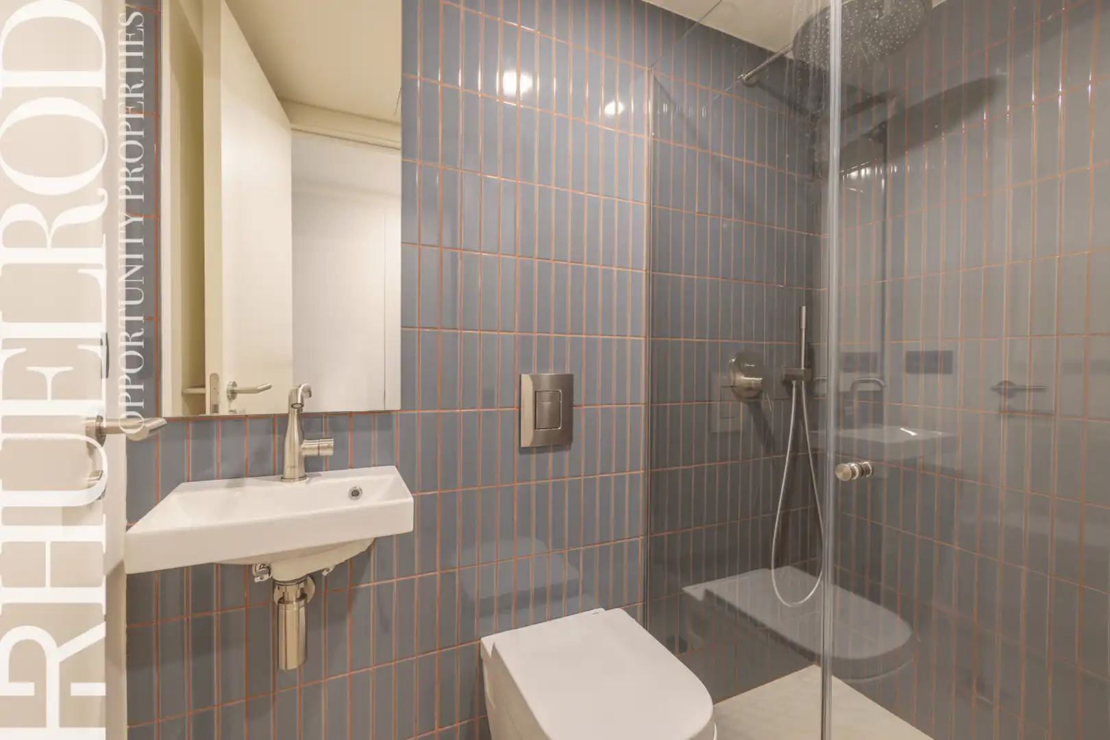 Bathroom of Ground floor for sale in Barcelona  with Air Conditioner, Heating and Terrace