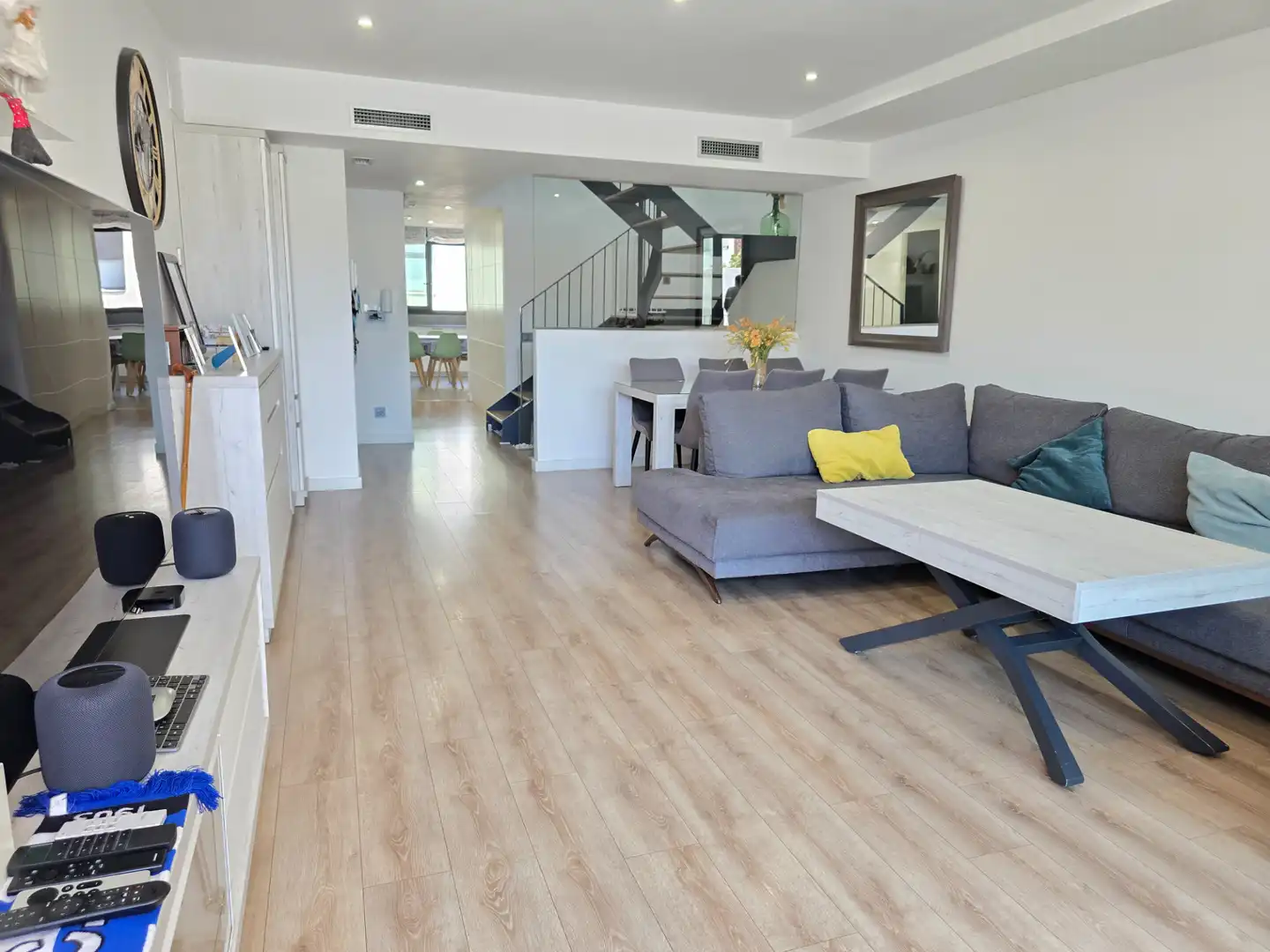 Wohnzimmer von Einfamilien-Reihenhaus zum Verkauf in Sabadell mit Terrasse und Schwimmbad
