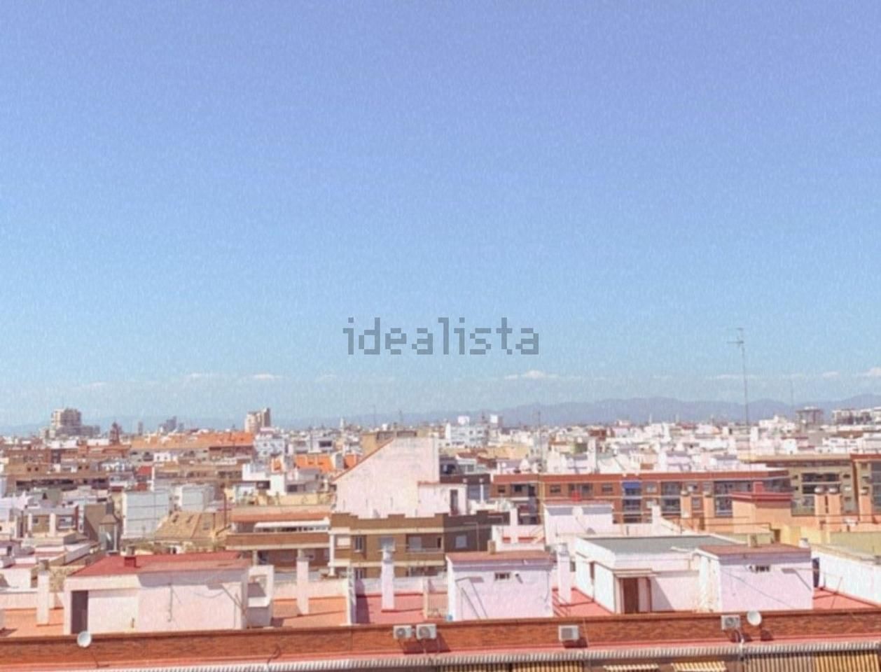 Exterior view of Flat for sale in  Valencia Capital  with Air Conditioner and Heating