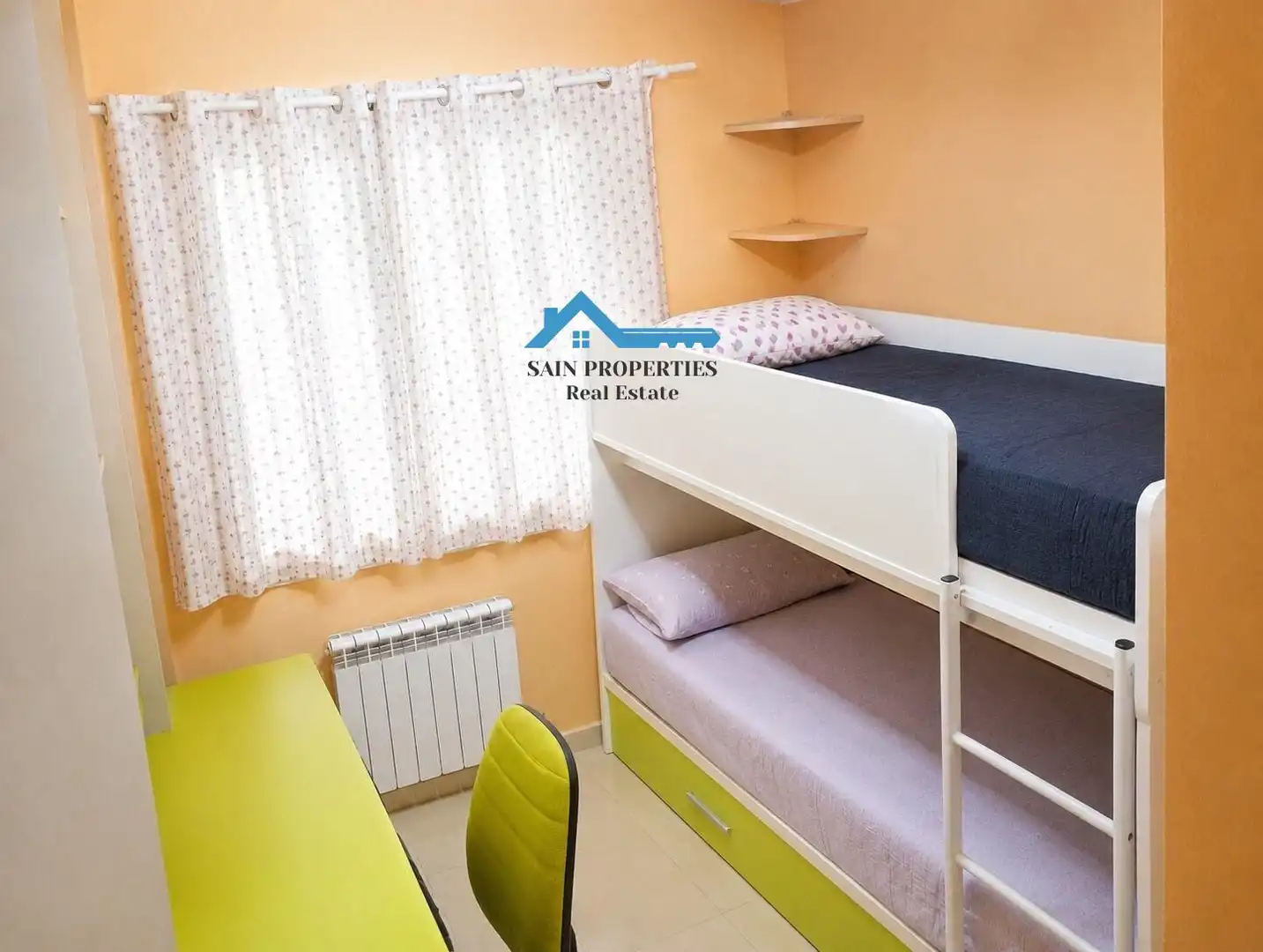 Habitación de Planta baja en venta en La Nucia con Calefacción, Jardín privado y Terraza