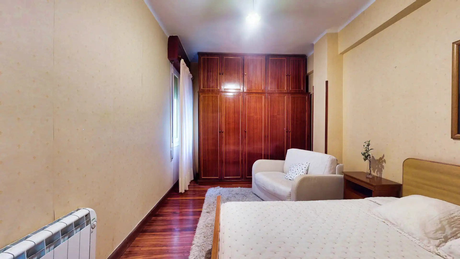 Bedroom of Flat for sale in Bilbao 