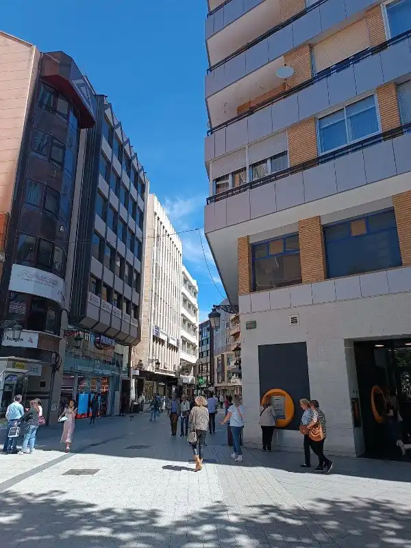 Vista exterior de Oficina de lloguer en Ciudad Real amb Aire condicionat i Calefacció