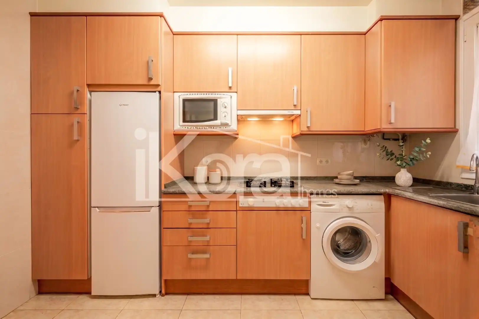 Kitchen of Flat for sale in Donostia - San Sebastián   with Heating, Storage room and Oven