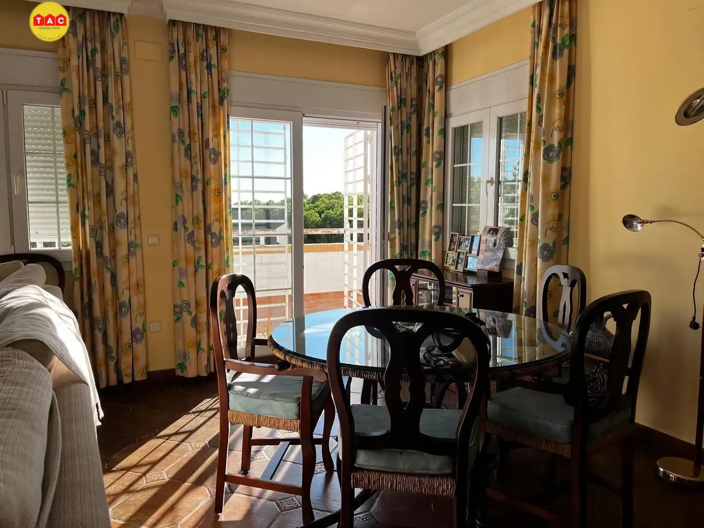 Comedor de Casa o chalet en venta en Lepe con Aire acondicionado, Calefacción y Jardín privado