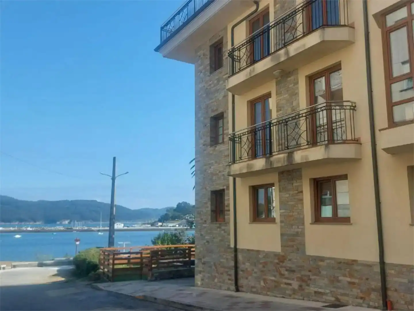 Vista exterior de Piso en venta en O Vicedo  con Calefacción, Jardín privado y Trastero