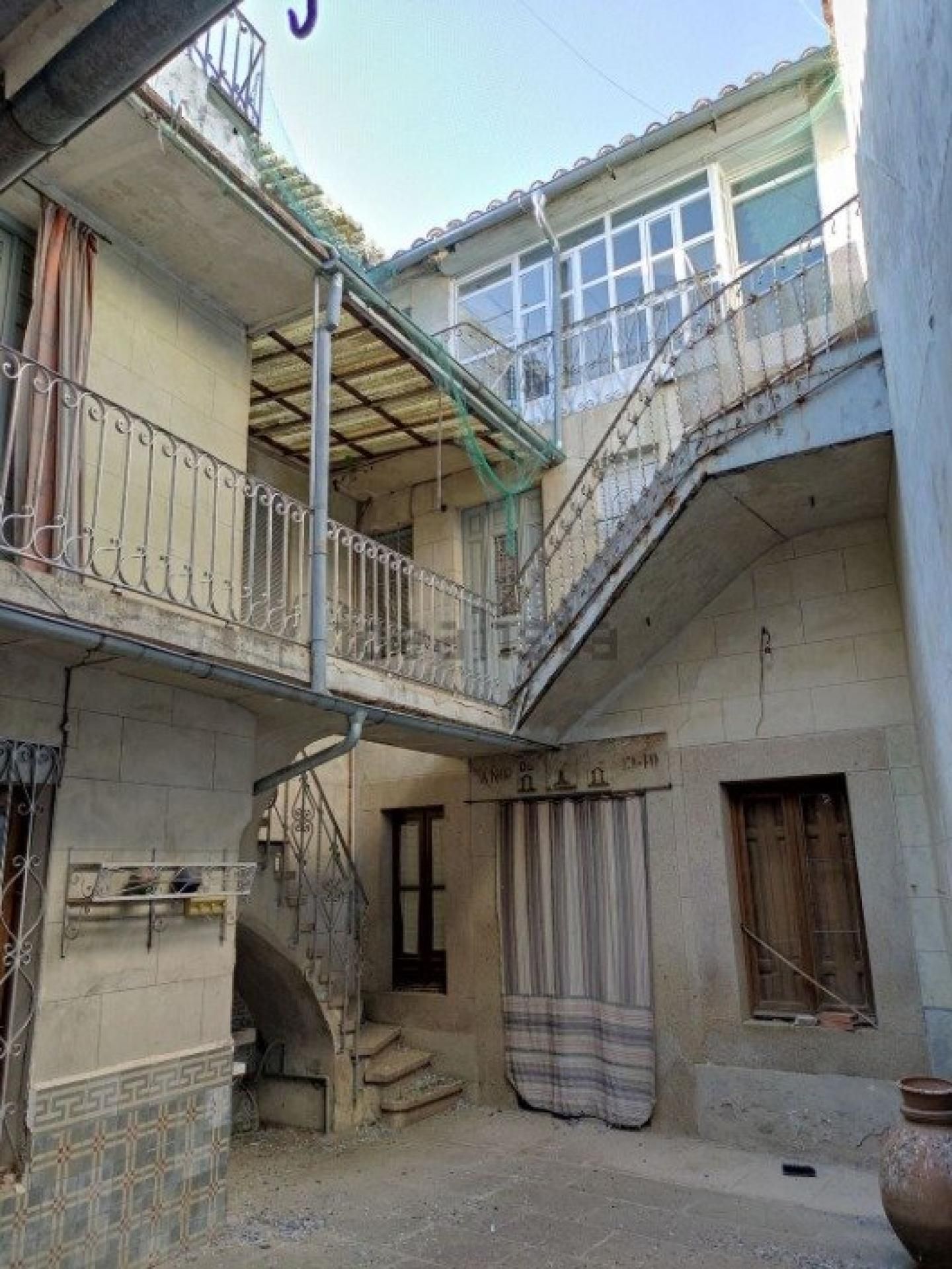 Vista exterior de Casa o xalet en venda en Lagartera amb Terrassa i Balcó