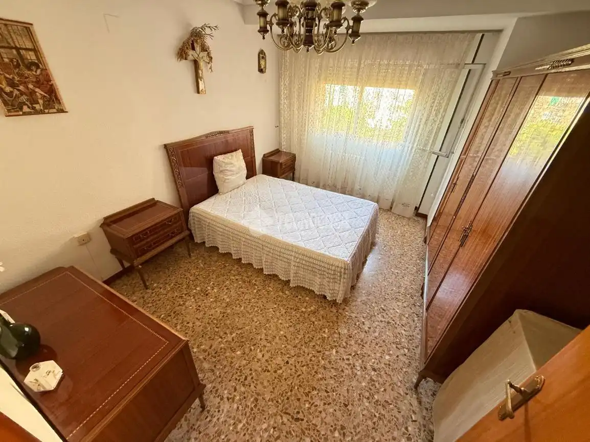 Habitación de Piso en venta en Zaragoza con Calefacción y Balcón