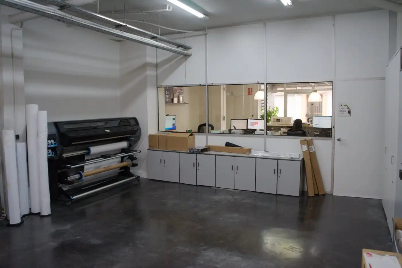 Local en venta en Torrent con Aire acondicionado