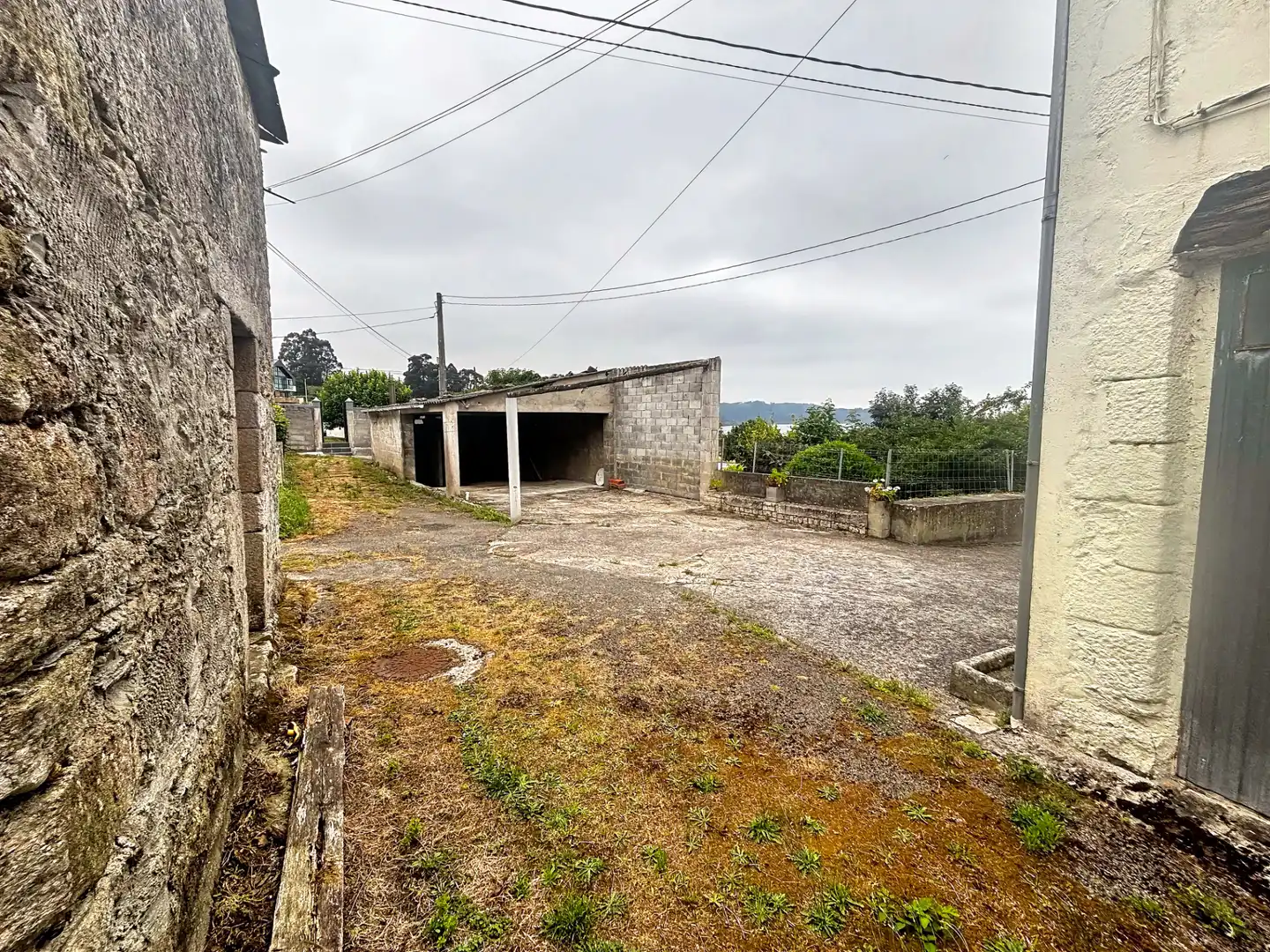 Haus oder Chalet zum Verkauf in Viveiro mit Heizung, Privatgarten und Abstellraum