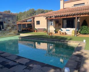 Piscina de Casa o xalet en venda en El Bruc amb Aire condicionat, Jardí privat i Terrassa