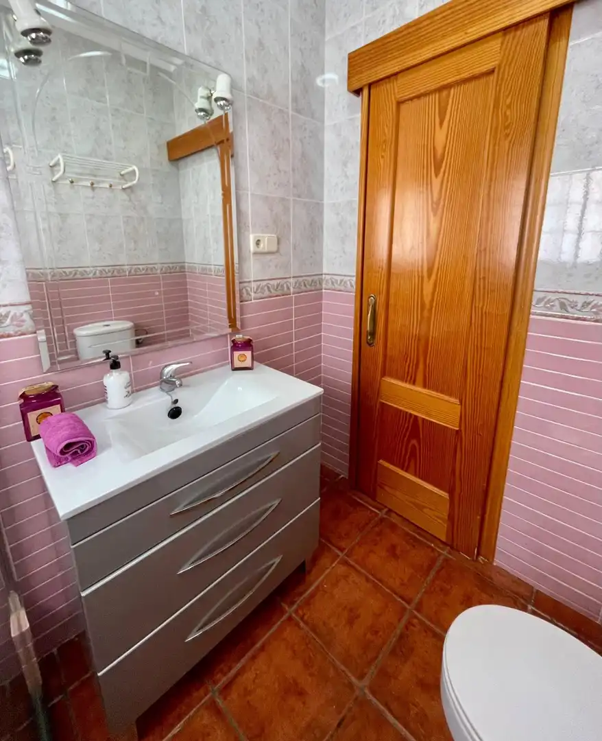 Baño de Casa o chalet de alquiler en Rincón de la Victoria con Terraza, Trastero y Amueblado